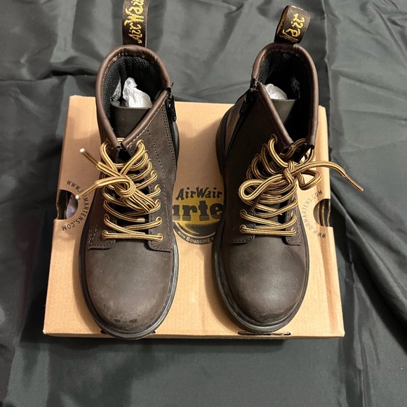 Dr Marten’s - Picture 3 of 5